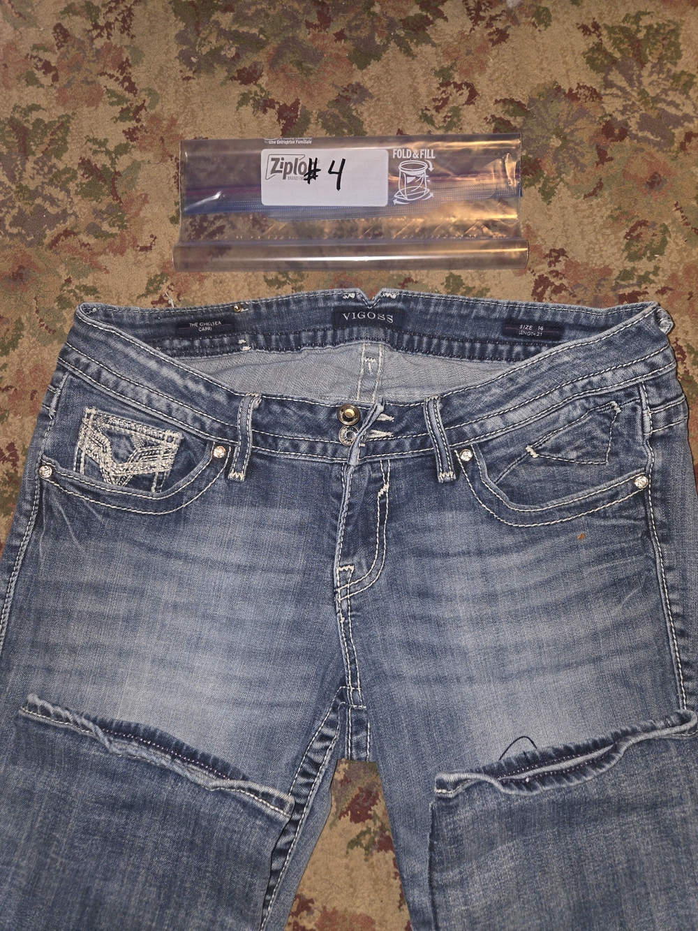 Vigoss The Chelsea Capri Distressed Blue Skinny Jeans